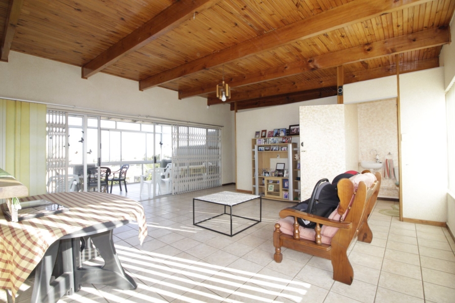 4 Bedroom Property for Sale in C Place Eastern Cape